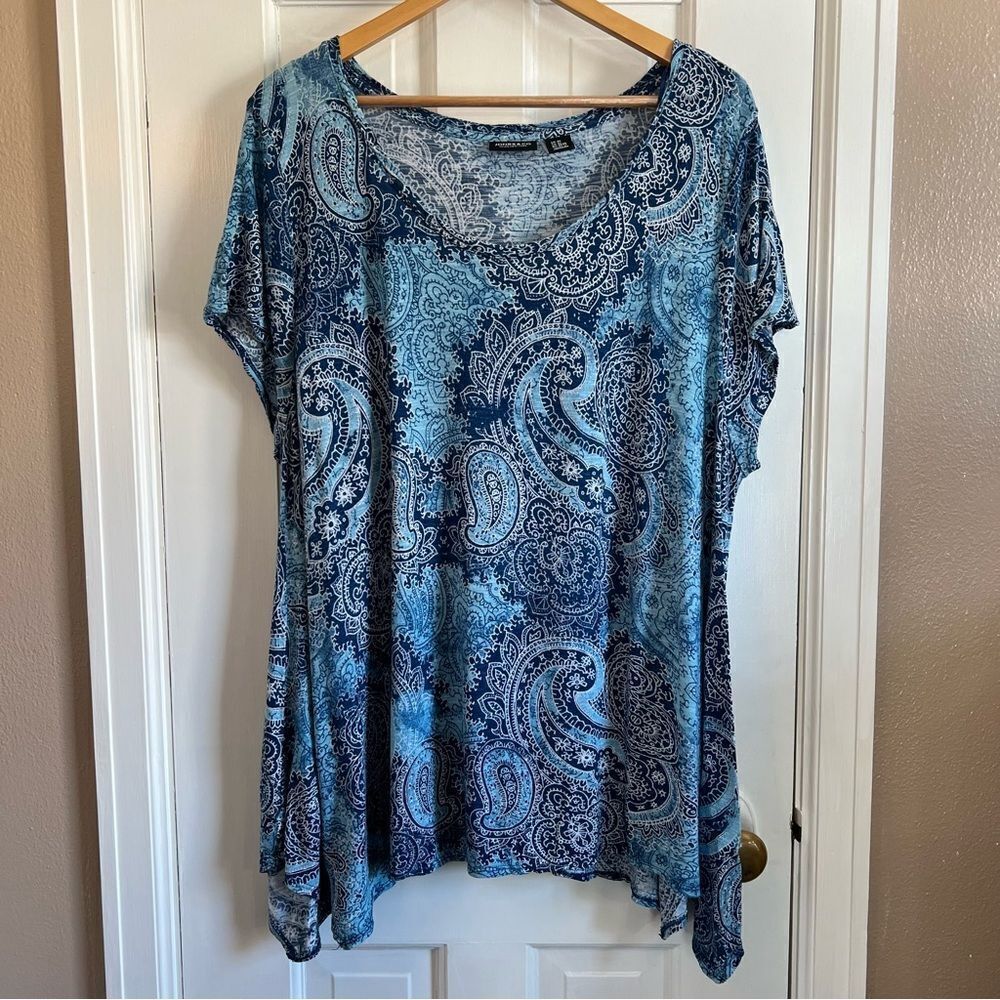 Jones New York Blue Paisley Short Sleeve Top